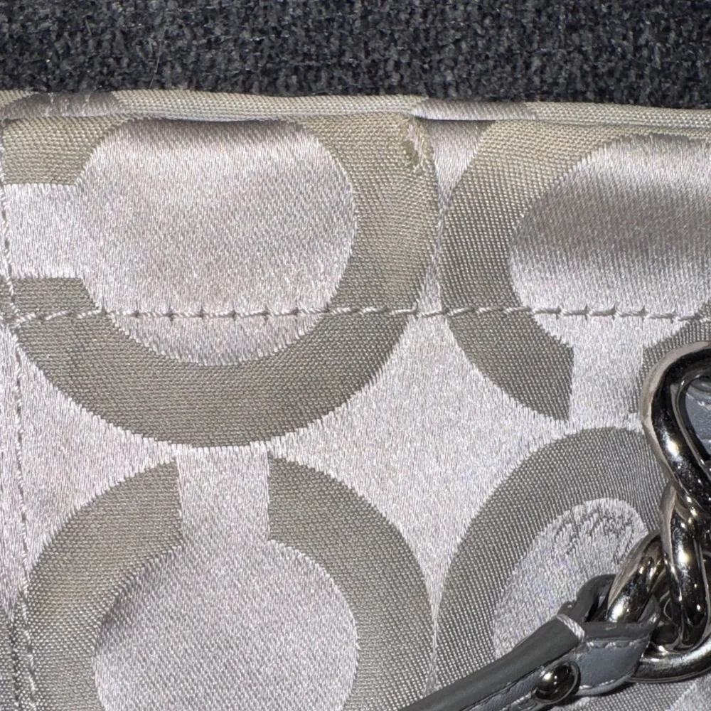 Coach Silver Gray Signature Chain-Trim Shoulder Bag - Picture 7 of 8